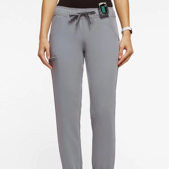 Jaanuu Women's 5-Pocket Skinny Scrub Jogger - Picture 1 of 3